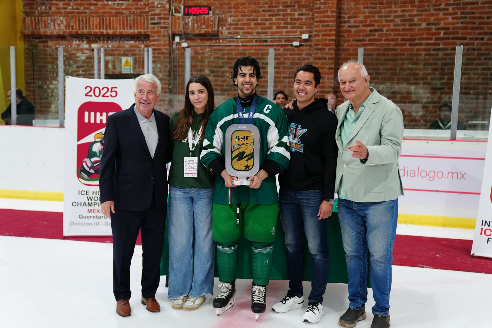 México se corona campeón en el Mundial de Hockey sobre Hielo