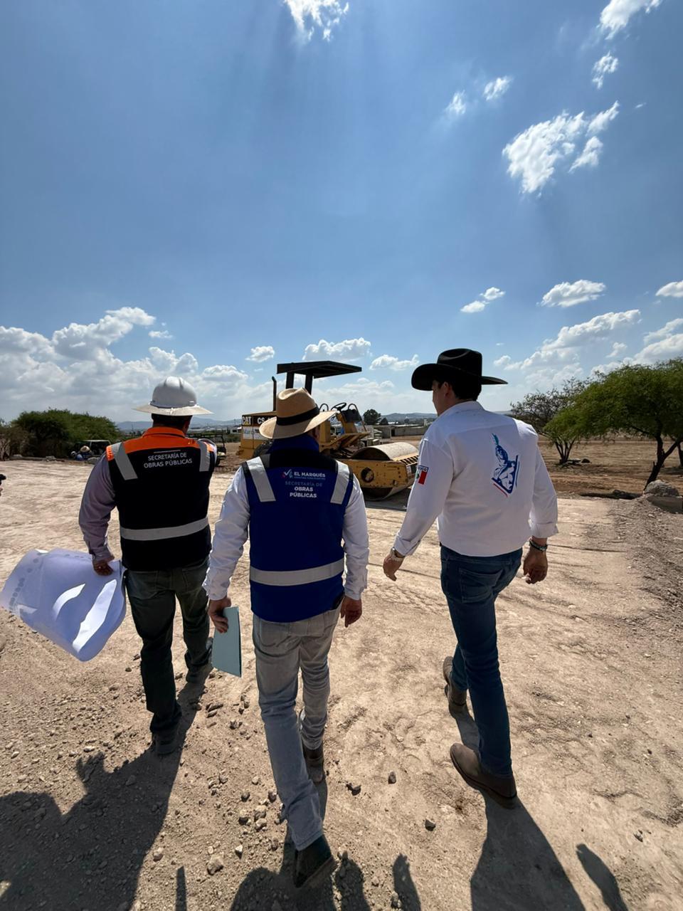 Rodrigo Monsalvo supervisa obras por más de 300 millones de pesos en El Marqués