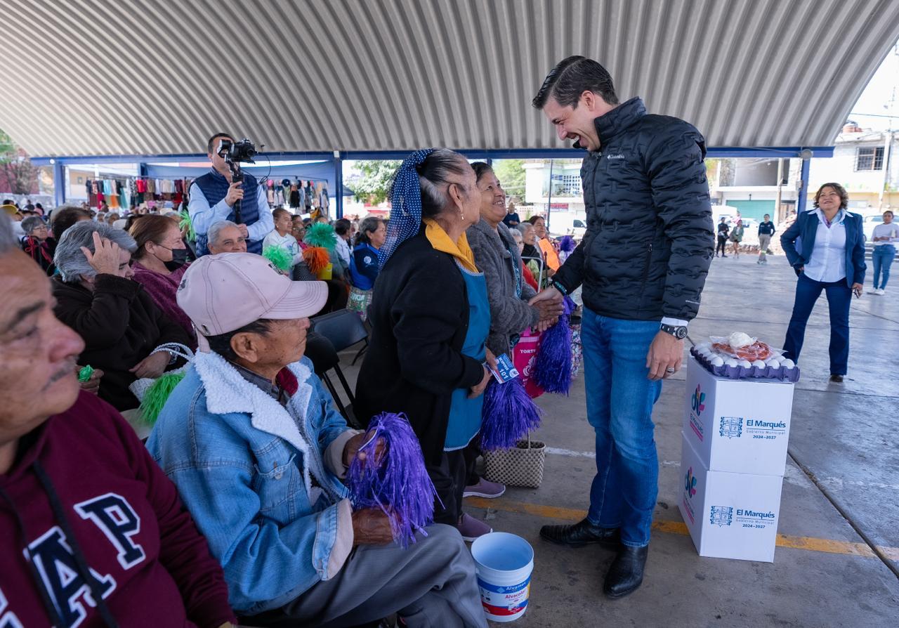 Entrega Rodrigo Monsalvo 5 mil despensas