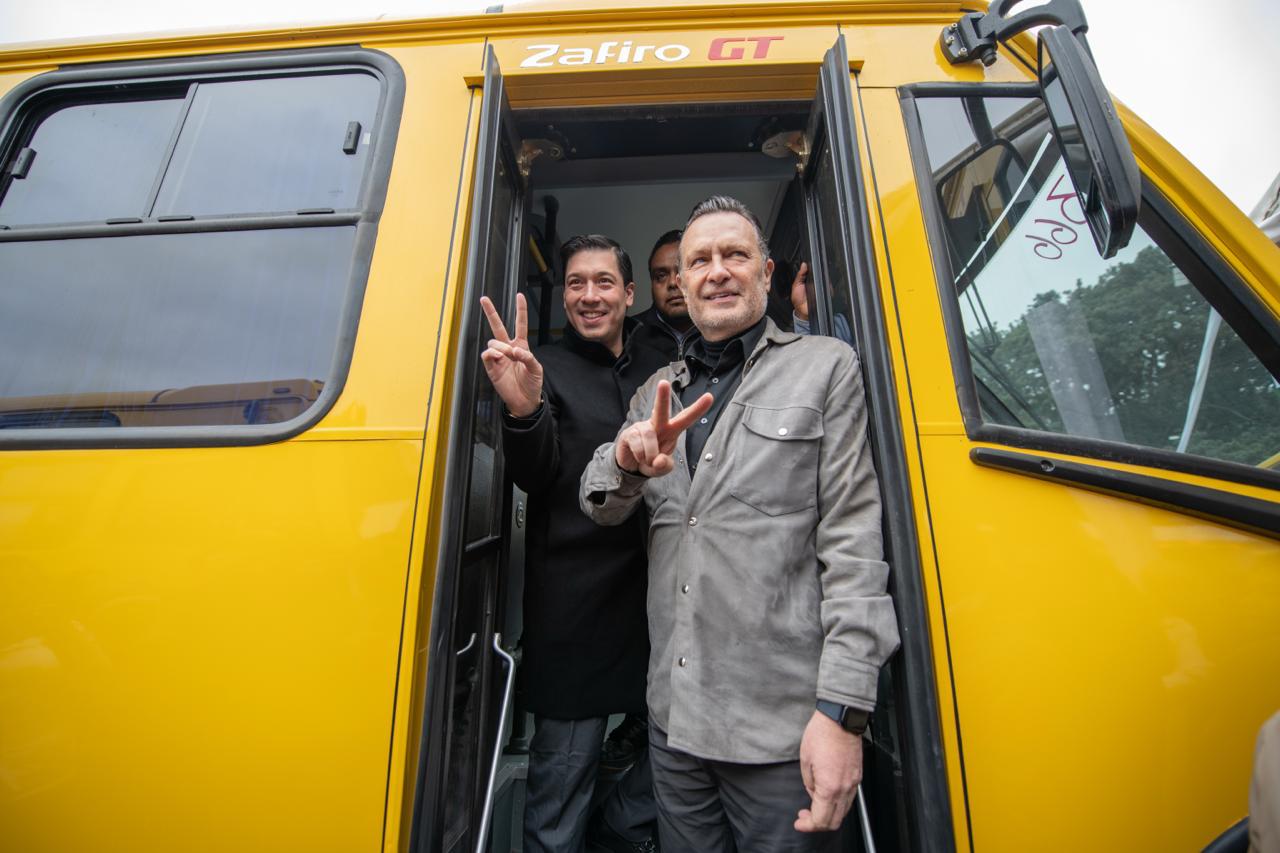 Brinda El Marqués más de 16 mil traslados escolares diarios gratuitos a estudiantes