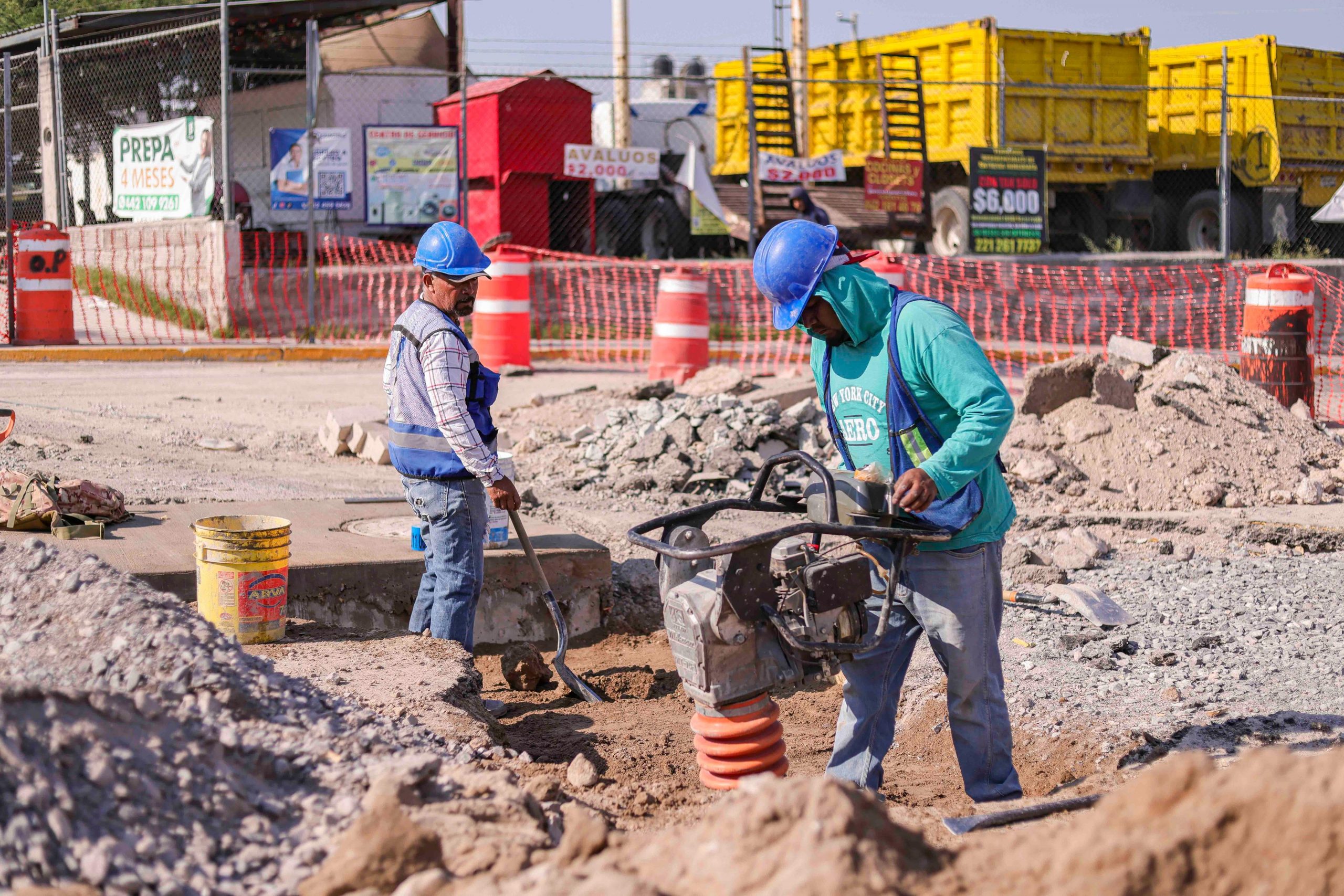 Chepe Guerrero supervisa obra emergente por socavón en Blvd. De Las Américas