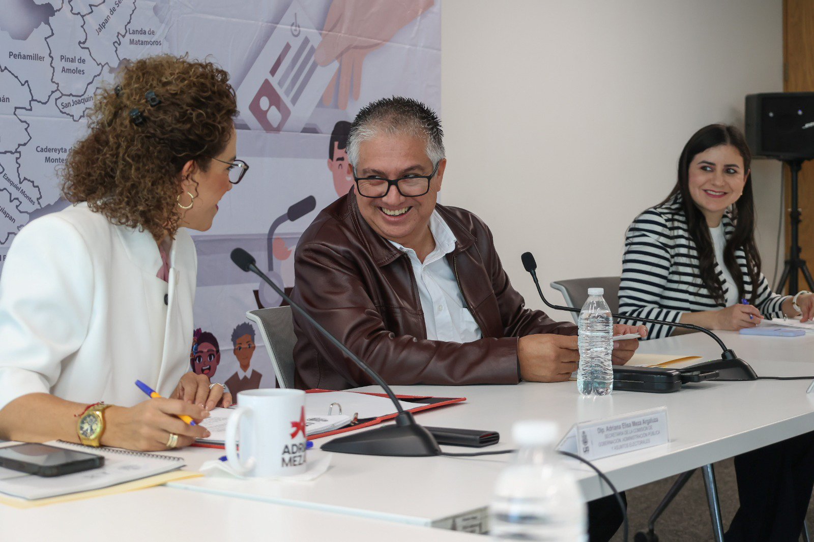Se aprueba en comisión la reducción de un síndico y hasta 15 regidurías en cada ayuntamiento