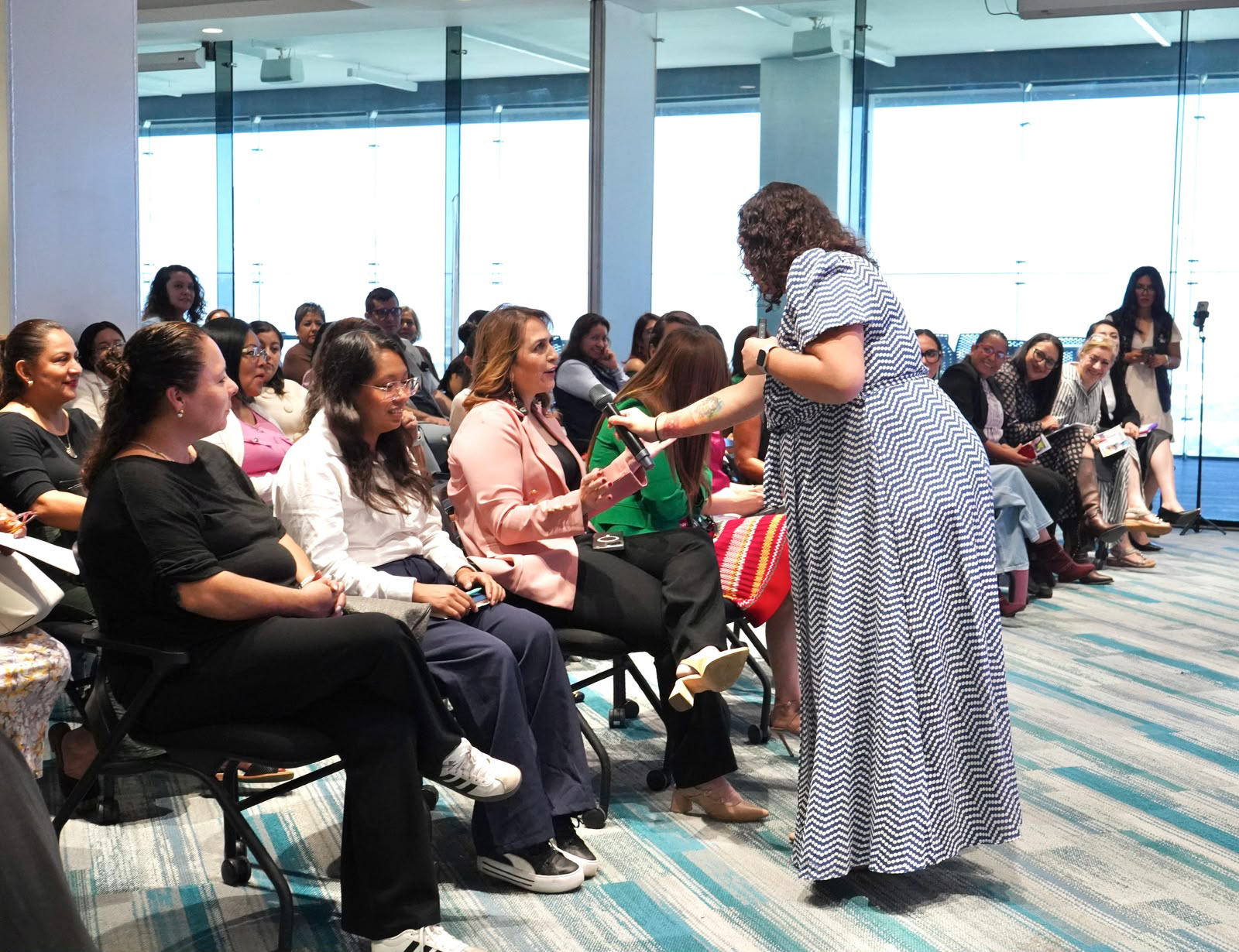 Menopausia, perimenopausia y climaterio  deben dejar de ser temas invisibles: Perla Flores