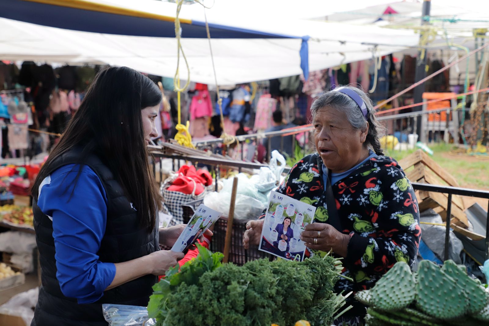 Leonor Mejía recorre Amealco para compartir resultados y escuchar de cerca a la ciudadanía