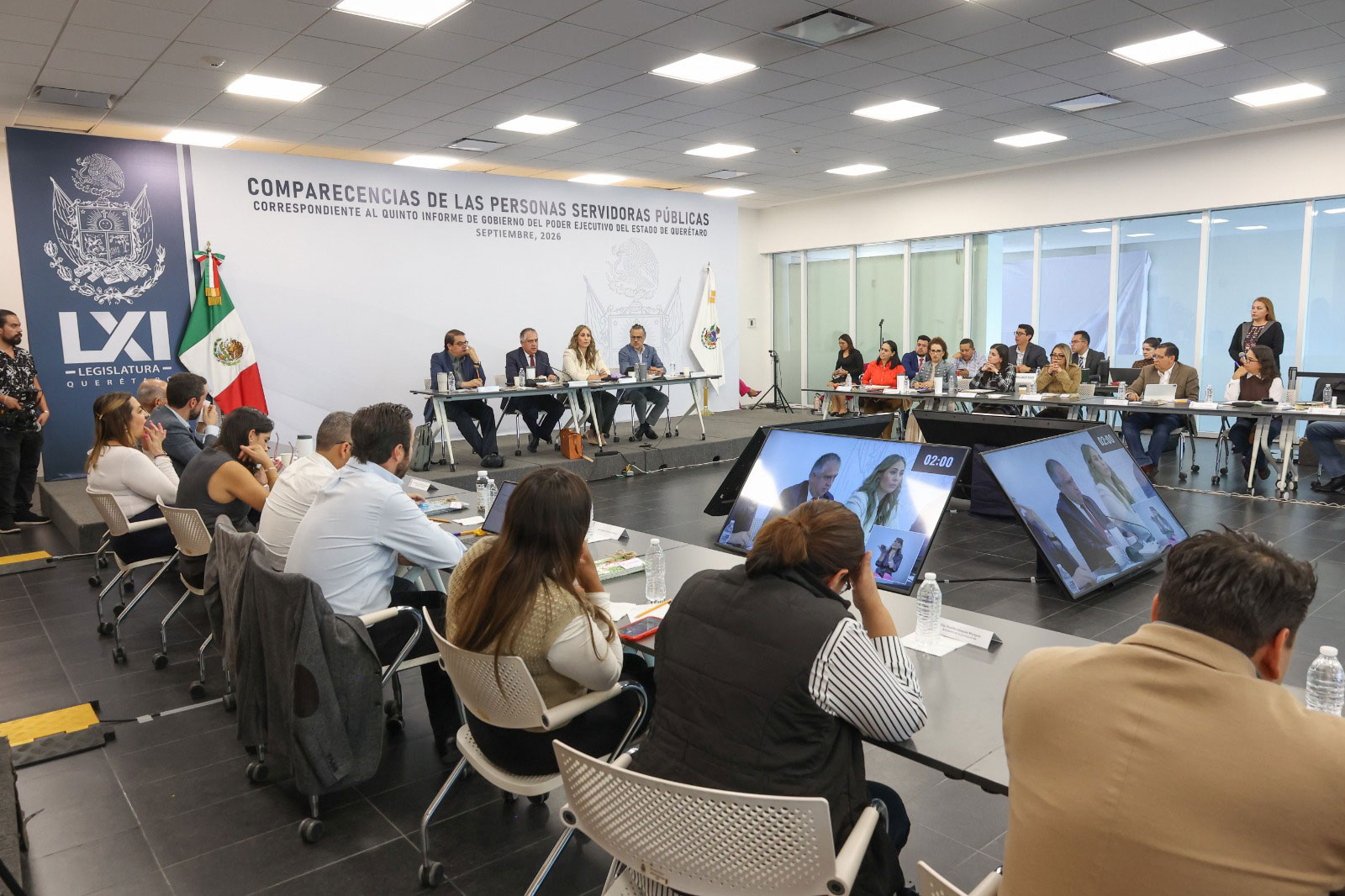 Como parte de la Glosa del V Informe de Gobierno,  comparecieron los titulares de la AMEQ y la CEA
