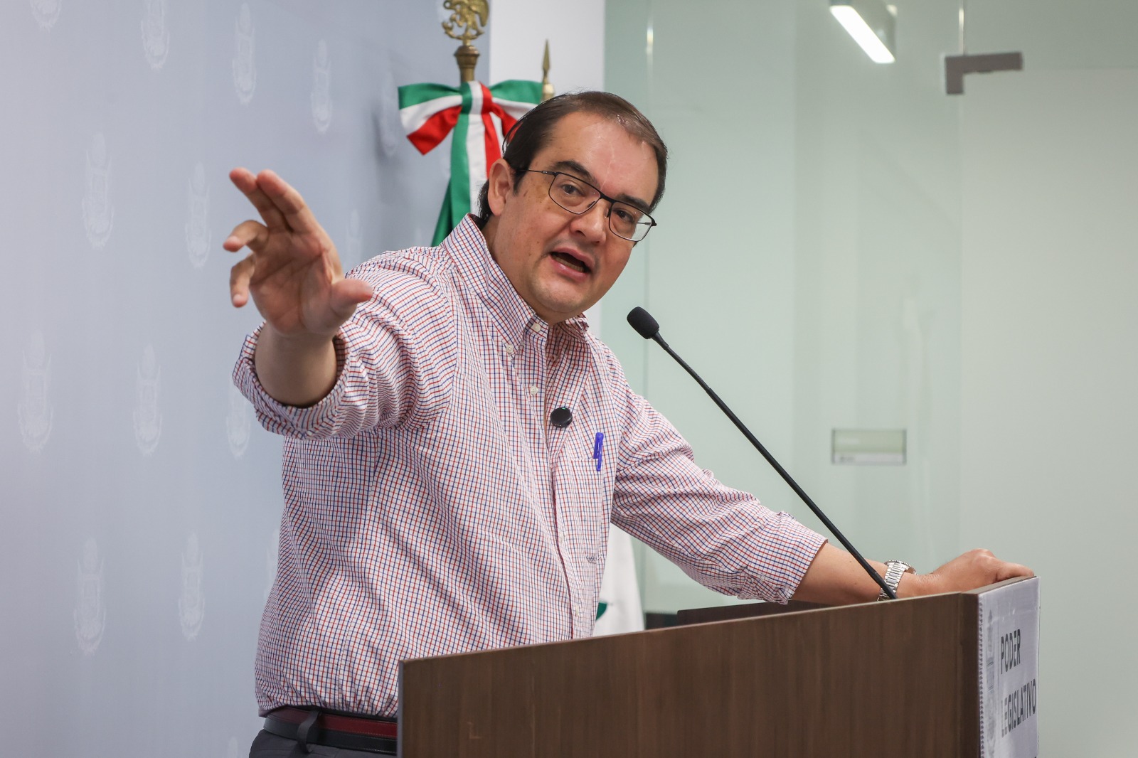 Conagua, responsable de concesiones de agua, no el Gobierno de Querétaro: Memo Vega